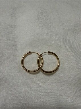 Classic Gold Hoop Earrings - Elegant Everyday Hoops 14k
